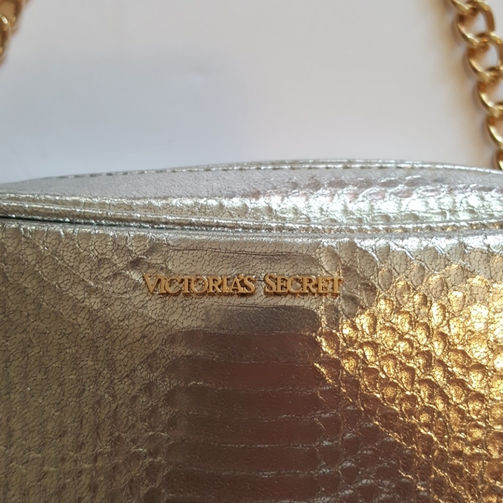 VICTORIA'S SECRET BAG. SILVER - Picture 2 of 5